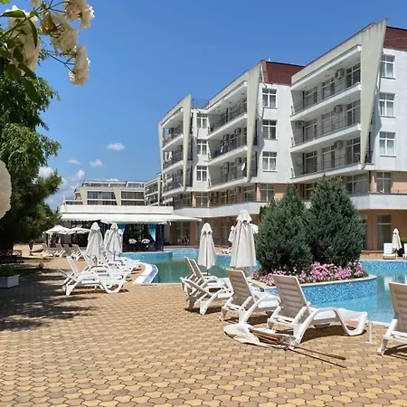 Grand Kamelia Sunny Апартамент